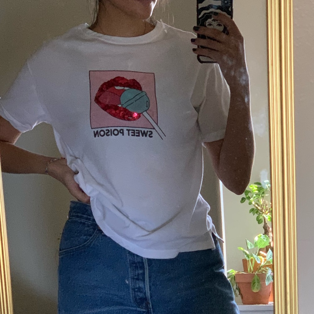 T-shirt